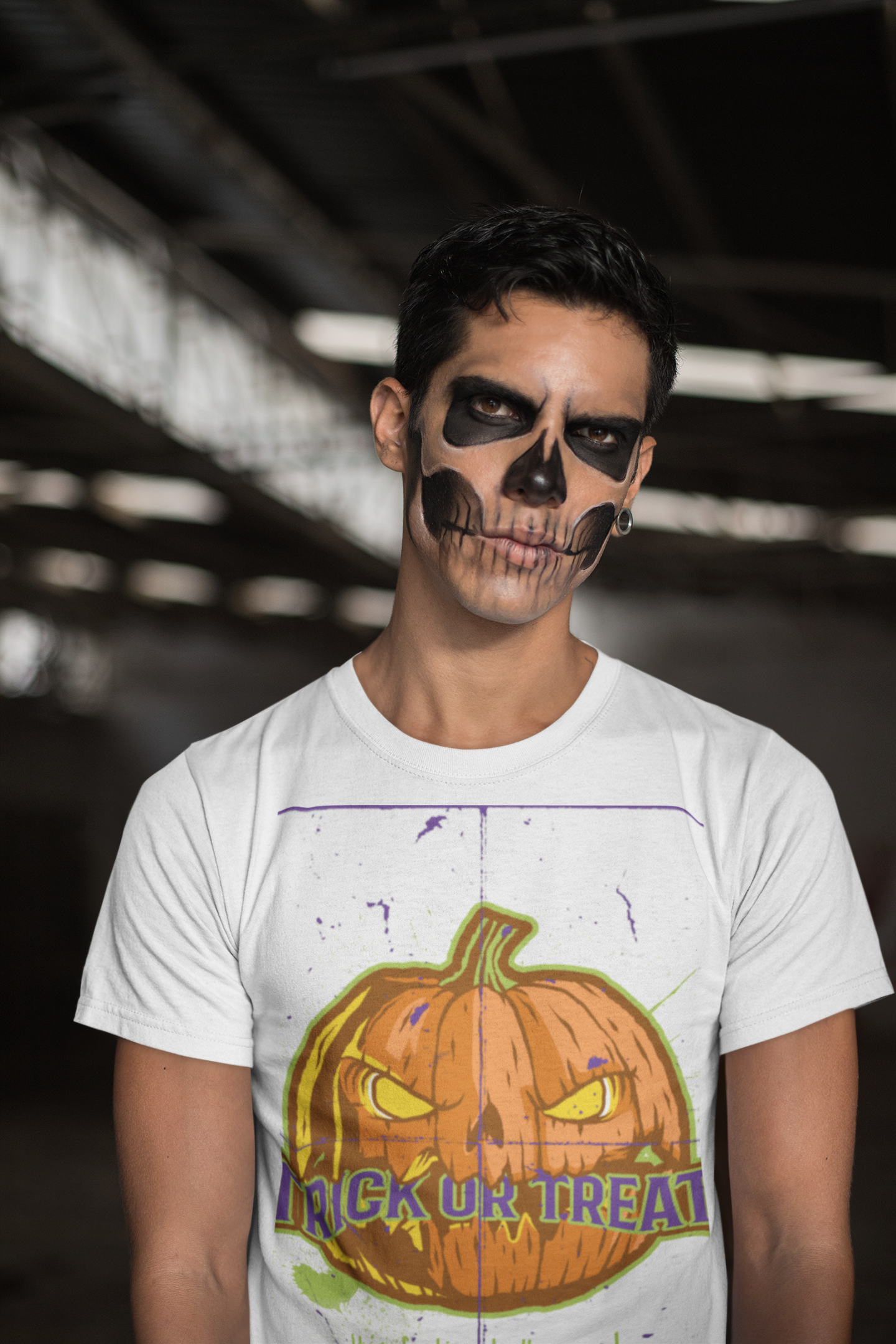 Halloween t-shirt - Trick or treat - it's fucking halloween